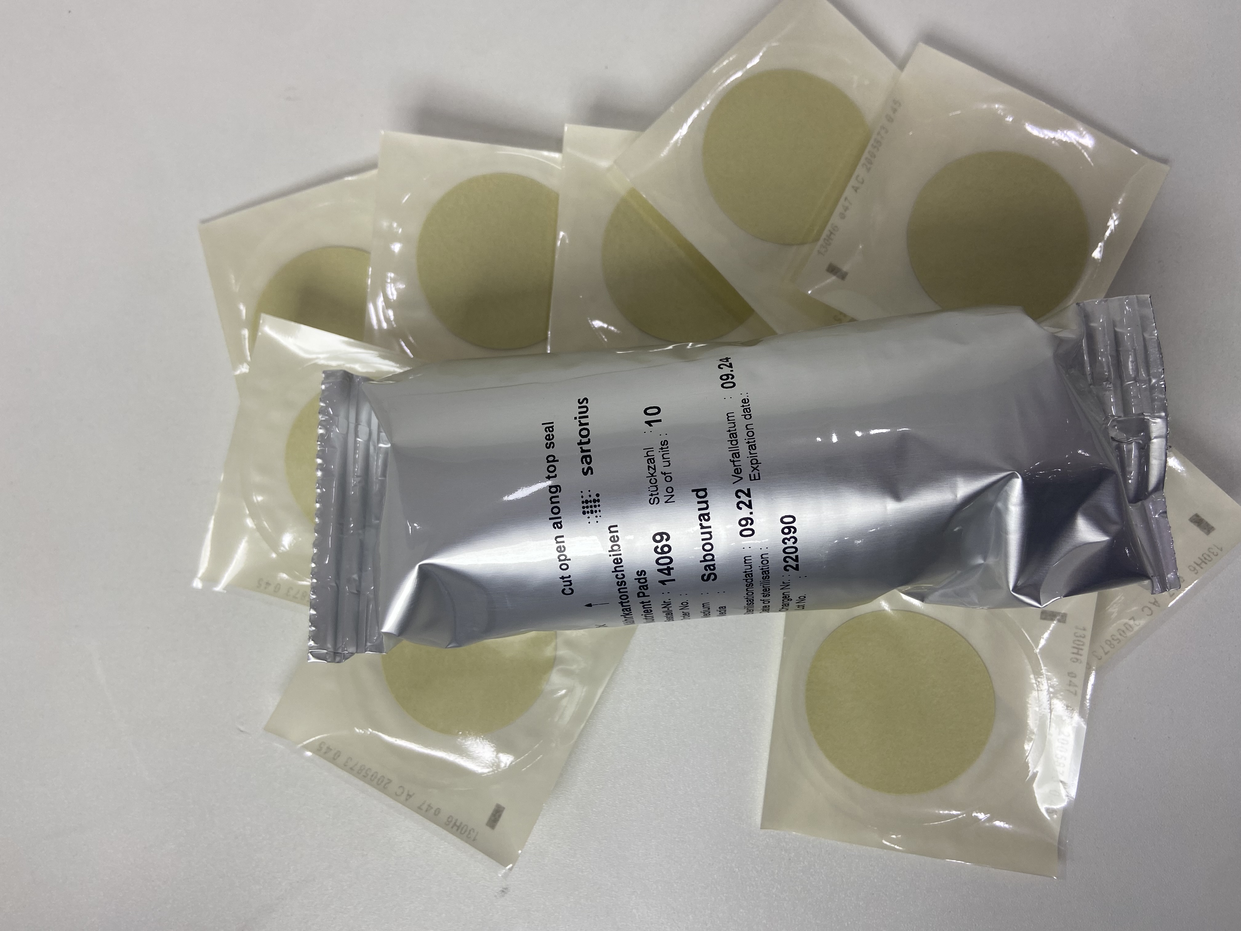 NKS/NPS Contiene: Sabouraud + Petri 60mm + Almohadilla + Membrana Negra 0.65 um